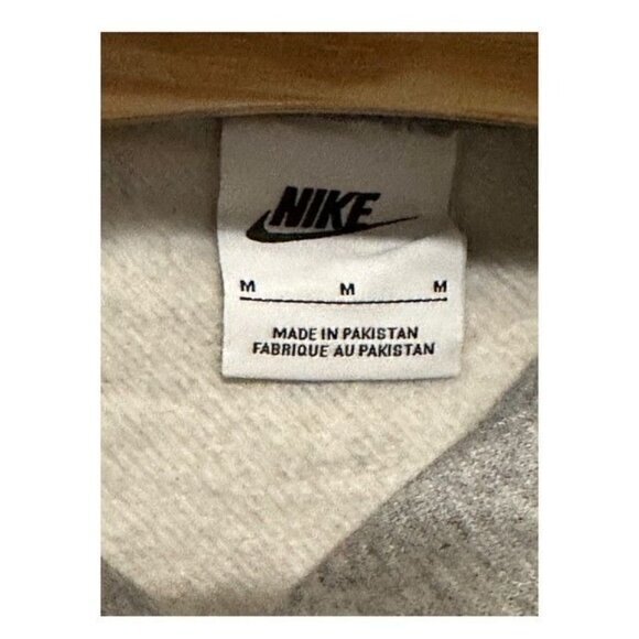 NIKE Club Fleece Hoodie Pullover Hooded Sweatshirt Men's Medium NWOT - Picture 8 of 16